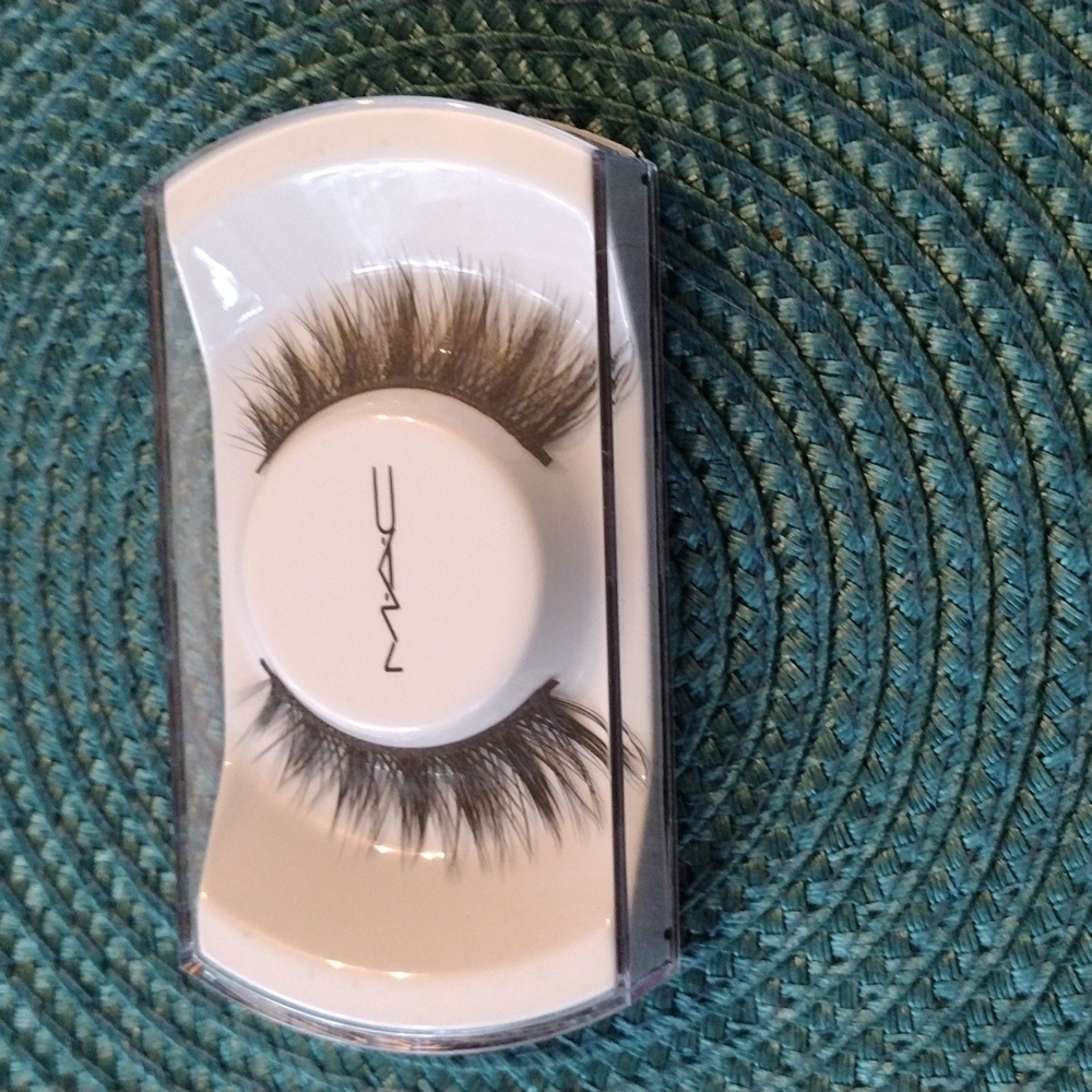 MAC lashes